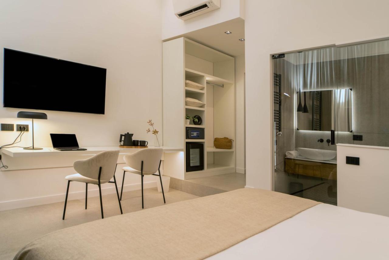 Mamalu - Studios And Suites Napels Buitenkant foto