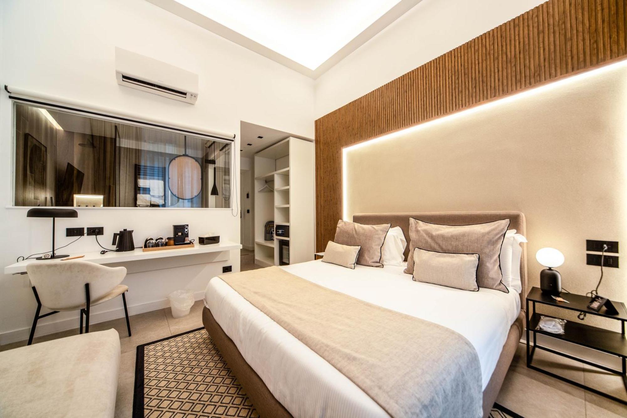 Mamalu - Studios And Suites Napels Buitenkant foto