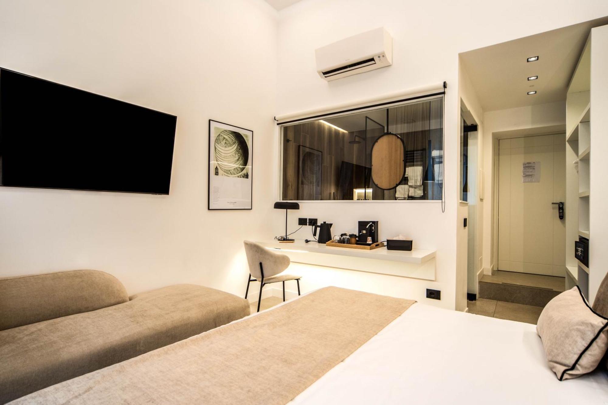Mamalu - Studios And Suites Napels Buitenkant foto
